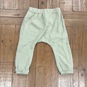 Quincy Mae Light Green muslin cotton pull on harem pants 12-18 months